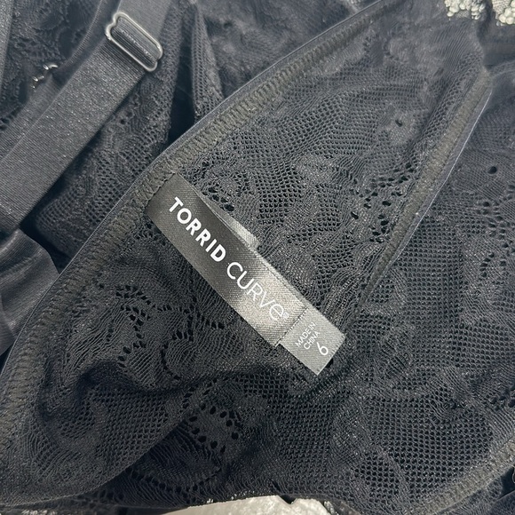 Torrid Lacy Bondage Bodysuit Neck Harness Semi Sheer Lace Black Plus Size 6X - Picture 7 of 9